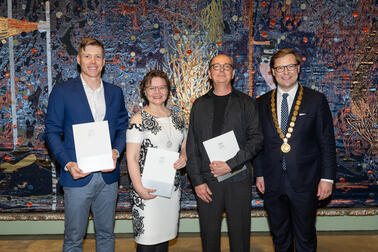 Harri Heliövaara, Minna Huotilainen, Pekka Lanerva ja pormestari Daniel Sazonov.